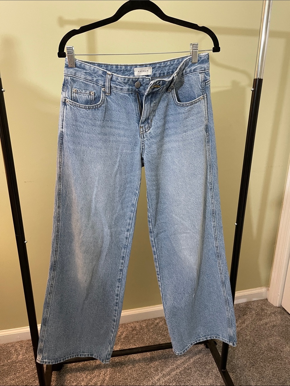 Pacsun Casey Low Rise Baggy Jean - Light Blue - size 26S. EXCELLENT CONDITION!!!
